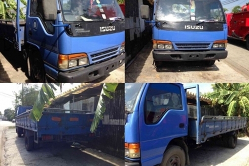 ขายรถบรรทุก6ล้อ อีซูซุ NQR ออกป้ายแดง รถประมาร9-10ปี 140แรงม้า ยาว5.5 เมตร (ขาย 2 คัน)