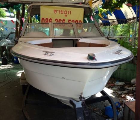 ขายเรือด่วนเครื่อง mercury 60  สภาพใหม่ลงน้ำไม่ถึง10ครั้ง