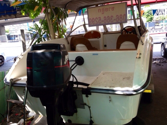 ขายเรือด่วนเครื่อง mercury 60  สภาพใหม่ลงน้ำไม่ถึง10ครั้ง