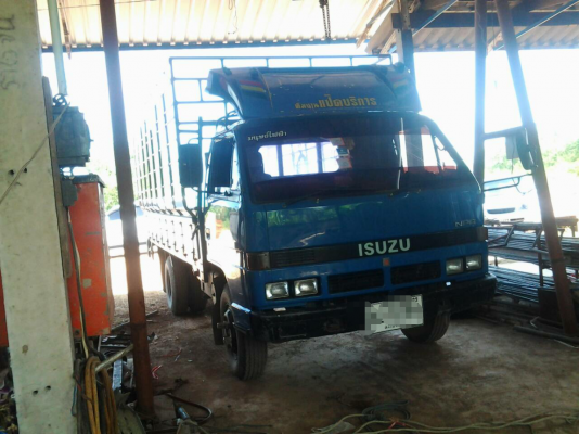 ขายรถ 6 ล้อ / ISUZU NPR 115 แรง / F หน้า F หลัง