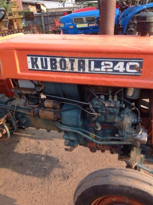 แทรกเตอร์คูโบต้า 240 สภาพสวยเดิมๆทั้งคัน ขายพร้อมผานพรวน