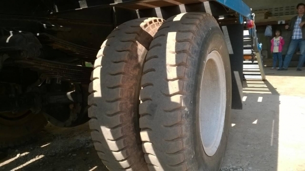 ขายเทนเลอร์ 6 ล้อ HINO KR360 หางพับไฮดรอริค เครื่อง EH100 150 แรงม้า คัสซีดี พาวเวอร์ ยางเต็ม ทะเบียนพร้อมโอนครับ