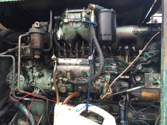 ขาย แบคโฮ ล้อยาง kobelco  SK100W ปี2549   06  เครื่อง 6D  น้ำหนัก 10600 ก.ก.  ตามสภาพครับ  ใช้งานได้อยู่ ภาษีไม่ขาด เล่มพร้อมโอน