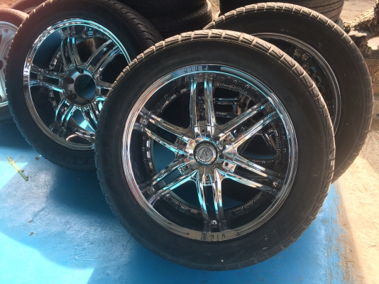 ขายแม็กซ์โครเมี่ยม ขอบ20 6รู พร้อมยาง 265/50 R20