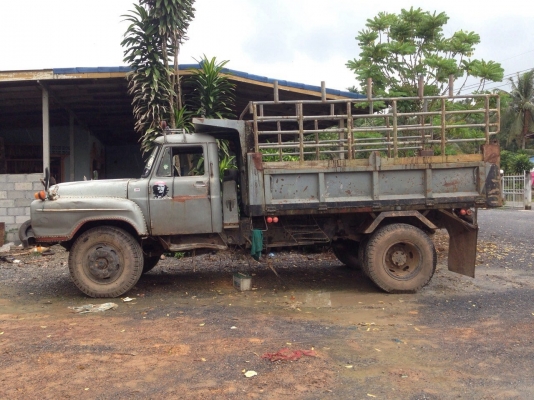 ขาย 6ล้อดั้มพ์ ISUZU เครื่อง HINO EH700 168 แรงม้า สนใจโทร. 081-970-1072