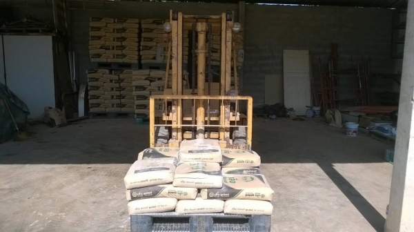 ขายรถฟอร์คลิฟพร้อมใช้ KOMATSU รุ่น FG20-7 ขนาด 2 ตัน รถใช้งานอยู่ทุกวัน ราคาต่อรองได้ครับ ขายรถฟอร์คลิฟพร้อมใช้ KOMATSU รุ่น FG20-7 ขนาด 2 ตัน รถใช้งานอยู่ทุกวัน ราคาต่อรองได้ครับ