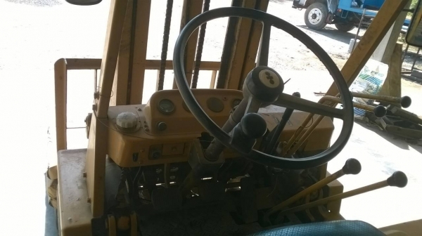 ขายรถฟอร์คลิฟพร้อมใช้ KOMATSU รุ่น FG20-7 ขนาด 2 ตัน รถใช้งานอยู่ทุกวัน ราคาต่อรองได้ครับ ขายรถฟอร์คลิฟพร้อมใช้ KOMATSU รุ่น FG20-7 ขนาด 2 ตัน รถใช้งานอยู่ทุกวัน ราคาต่อรองได้ครับ