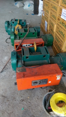 ขายรอกสลิงไฟฟ้าแบล็คแบร์