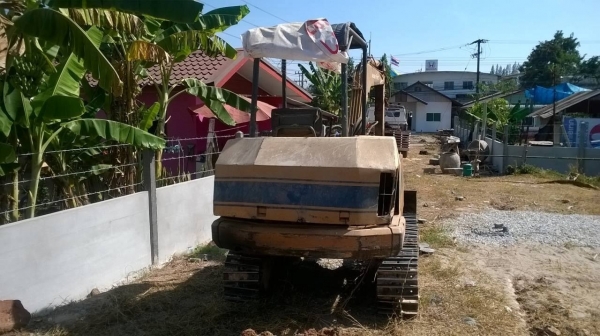 ขายรถแบคโฮ KOMATSU PC30 - 3 สภาพสวยพร้อมใช้งาน เดิมทุกอย่าง รถใช้งานอยู่ทุกวัน ราคาคุยกันได้ครับ