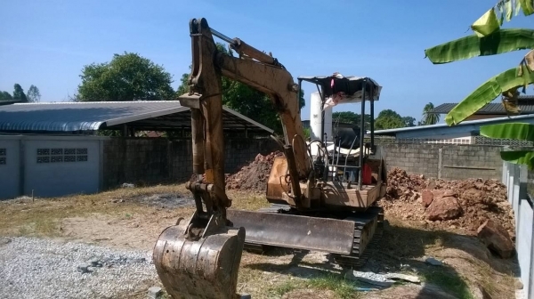 ขายรถแบคโฮ KOMATSU PC30 - 3 สภาพสวยพร้อมใช้งาน เดิมทุกอย่าง รถใช้งานอยู่ทุกวัน ราคาคุยกันได้ครับ