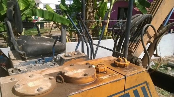 ขายรถแบคโฮ KOMATSU PC30 - 3 สภาพสวยพร้อมใช้งาน เดิมทุกอย่าง รถใช้งานอยู่ทุกวัน ราคาคุยกันได้ครับ