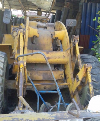 CAT 922 รถตักล้อยางสภาพดีพร้อมทำงานได้เลยครับ เครื่องเดิมปั๊มเดิมๆทำงานได้เร็วคล่องตัวดี ระบบเกียร์เข้าง่ายไม่มีหลุด ช่วงล่างแน่นดีมากครับ ยางสภาพดีประมาณ 60\% พร้อมใช้งาน เอกสารสัญญาซื้อขาย ราคาต่อรองได้ครับ CAT 922 รถตักล้อยางสภาพดีพร้อมทำงานได้เลยครับ เครื่องเดิมปั๊มเดิมๆทำงานได้เร็วคล่องตัวดี ระบบเกียร์เข้าง่ายไม่มีหลุด ช่วงล่างแน่นดีมากครับ ยางสภาพดีประมาณ 60\% พร้อมใช้งาน เอกสารสัญญาซื้อขาย ราคาต่อรองได้ครับ