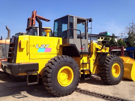 รถตักล้อยาง TCM L27