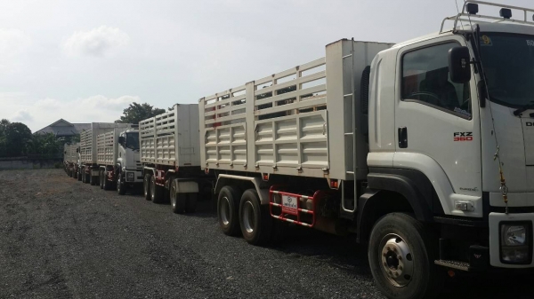 เปิดประมูลรถบรรทุก