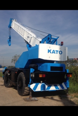 เครน KATO 20 ตัน พร้อมใช้งาน