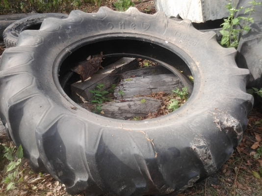 ขายตามสภาพยางติดกับรถไถคูโบต้า50แรง14.9-28 สภาพพอใช้ได้1คู