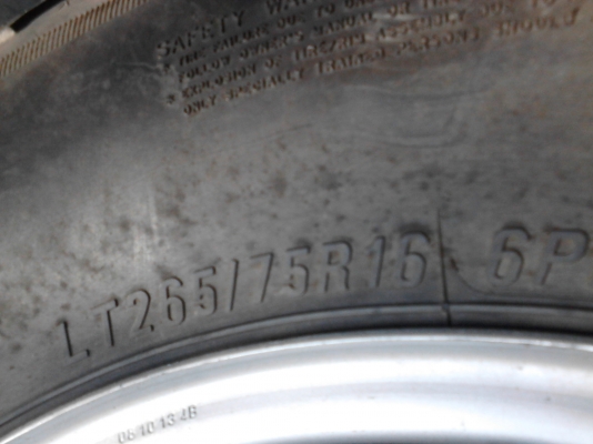 265/75R16 MAXXIS BIGHORN  ชุด 4 ล้อ  TEL.081-427-3941