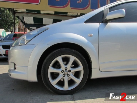TOYOTA WISH 2.0 QAT 2005 ราคา 339,000 บาท โทร 0922726669 ตันหยงค่ะ