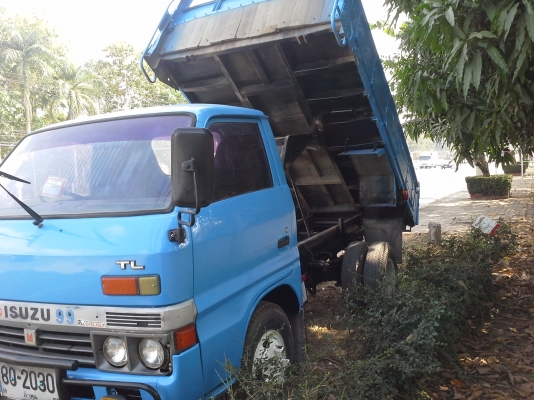 ( คุณ นุจนาจ   จาก กทม. มัดจำกลางอากาศแล้วคับ) 6ล้อดั้มTL เครื่อง,เกียร์4JB 88แรง ลงเล่ม สภาพสวยเดิม พร้อมใ้ช