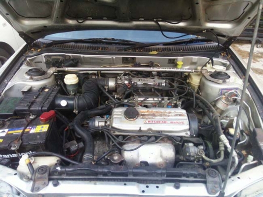 e-car ปี 95 เครื่อง 1,500 เกียร์ออโต้ ติดแก๊ส เครื่องดี เกียร์ดี ช่วงล่างโอเค แอร์หนาวมาก ภายในเรียบร้อย เซ็นทรัลล็อค ล้อแม็กซ์ ขับสบาย ประหยัดสุดๆ สีมีตำหนิกันชนหน้าหลังนิดหน่อย นอกนั้นสวย หลังคาสวยๆ