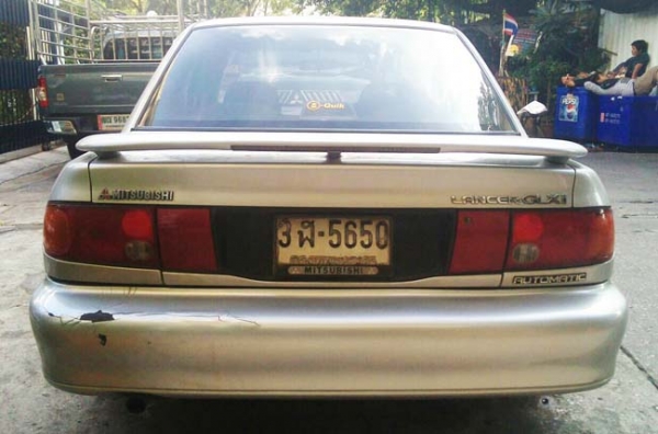 e-car ปี 95 เครื่อง 1,500 เกียร์ออโต้ ติดแก๊ส เครื่องดี เกียร์ดี ช่วงล่างโอเค แอร์หนาวมาก ภายในเรียบร้อย เซ็นทรัลล็อค ล้อแม็กซ์ ขับสบาย ประหยัดสุดๆ สีมีตำหนิกันชนหน้าหลังนิดหน่อย นอกนั้นสวย หลังคาสวยๆ