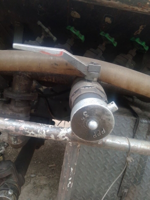 ถังน้ำมัน ครบชุด. ( เฉพาะถังน้ำมัน รถไม่เกี่ยว ) ถังน้ำมัน ครบชุด. ( เฉพาะถังน้ำมัน รถไม่เกี่ยว )