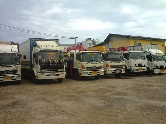 รถรับจ้าง 6ล้อคอก 6ล้อตู่ 6ล้อเครน โทร 081-401-2955