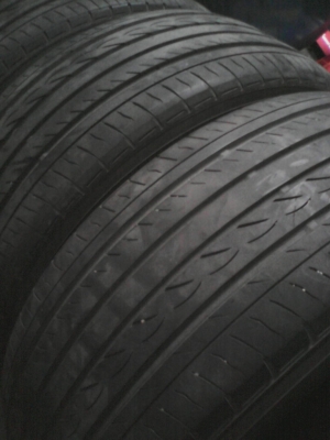 225/50R17  YOKOHAMA  ADVANCE db  ปี 2012  มี 3 เส้น โทร.081-427-3941