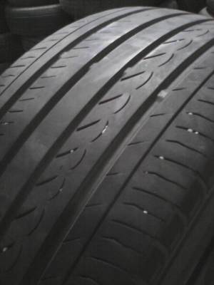 225/50R17  YOKOHAMA  ADVANCE db  ปี 2012  มี 3 เส้น โทร.081-427-3941