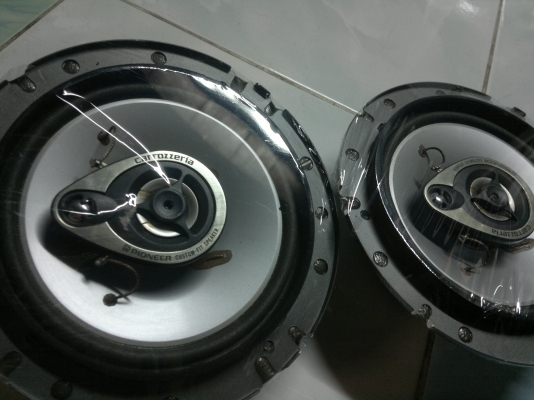 ลำโพงดอก Carrozeria Pionerr 6 นิ้ว TS-1629 3 Way