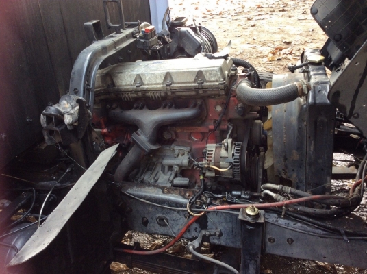 HINO FC4J 140HP ปี2001 ยาว 5.5 เมตร ขาย 590,000 บาท (ติดต่อ ศุภากร 081-4252943)