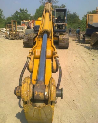 KOMATSU PC220LC-3