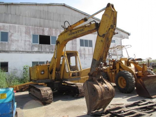 ขายรถแบคโฮ KOMATSU PC120-2 ขายรถแบคโฮ KOMATSU PC120-2