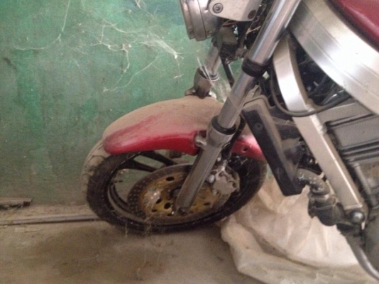 ขายรถมอไซต์ คันใหญ่ๆ บิ๊กไบท์ Honda Bros 400cc เสียงแน่นๆทุ้มๆ เร้าใจ เสียงเพราะมาก จอดนานกินฝุ่น มีสัญญาซื้อขายให้ สภาพสวยเมื่อได้ล้าง ขายเพียง 29,000.-บาท เท่านั้น