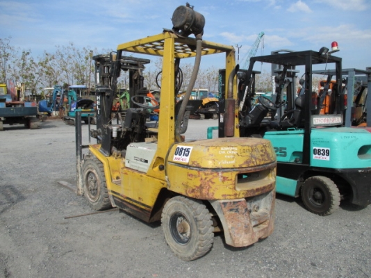 ขายรถ FORK LIFT  เครื่องยนต์ดีเซล  ยี่ห้อ  TCM  ขนาด  3  ตัน