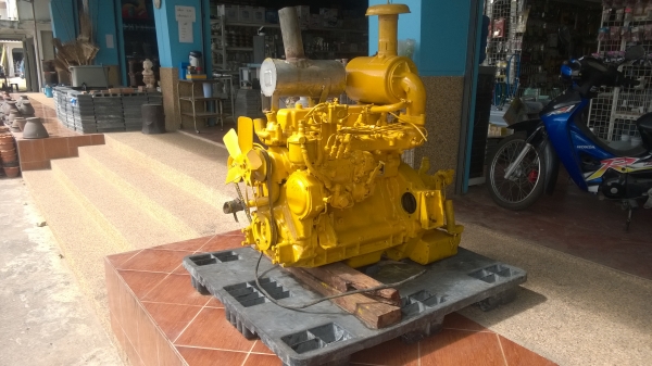 เครื่อง Komatsu 4d92-1