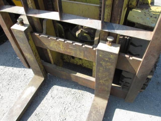 ขายรถ FORK LIFT  ยี่ห้อ MITSUBISHI  FD30