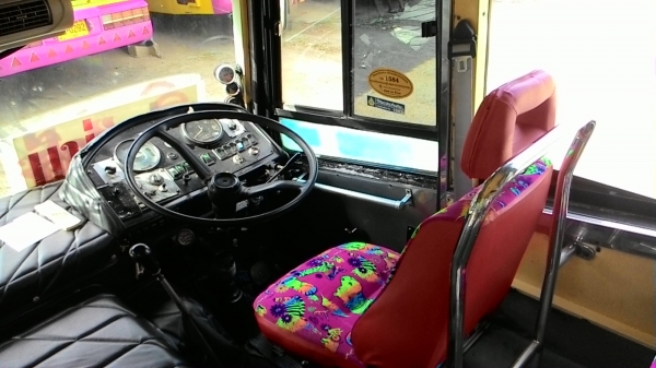 ขายรถบัสบาตาเน่ แชสซีเบนซ์355 ดุมแปะ  เครื่องเบนซ์210 เกียร์ฮีโน่ ติดแก๊สNGV6ถัง สภาพพร้อมวิ่ง