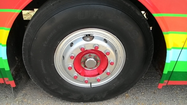 ขายรถบัสบาตาเน่ แชสซีเบนซ์355 ดุมแปะ  เครื่องเบนซ์210 เกียร์ฮีโน่ ติดแก๊สNGV6ถัง สภาพพร้อมวิ่ง