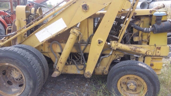 ขายรถตัก Komutsu SD 20 สีเดิม โครงสร้างสวยไม่หักไม่ร้าว โทรติดต่อได้ 24 ช.ม ครับ ขายรถตัก Komutsu SD 20 สีเดิม โครงสร้างสวยไม่หักไม่ร้าว โทรติดต่อได้ 24 ช.ม ครับ