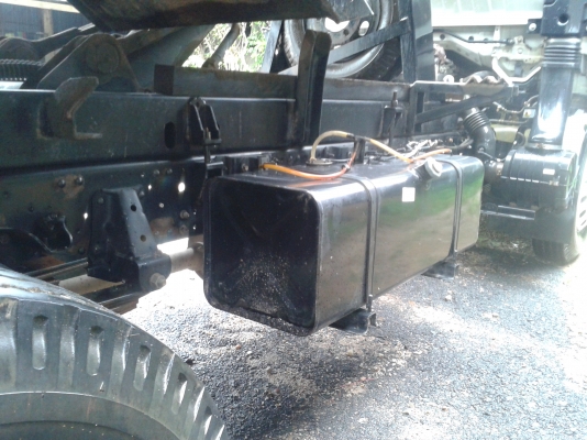 ขายรถบรรทุก6ล้อดั้ม NPR150 ( ด่วนๆเจ้าของลดราคาเหลือ 800,000 )