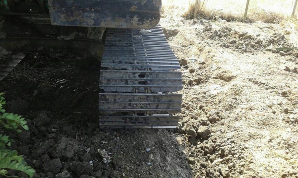 ***ขายแล้วครับขอบคุณ Truck2hand ขายแบคโฮ KOBELCO MARK V(5) Super SK100 เครื่องเดิม ปั้มเดิม ไฟฟ้าครบ แอร์เย็น เครื่องดี แน่นดี แรงดี ปั้มดีแรง ทำงานดี เร็วดี คล่องตัว บูมอาร์มดี ไม่ปะไม่ดาม บุ้งกี๋ไม่ผุ เอวดี แน่นดี ช่วงล่าง70\% แทร็กดี ครบ โซ่ดี เฟรมหนา โ