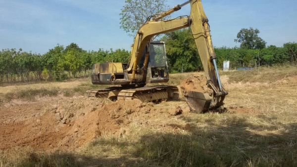 ขาย แบคโคร  PC-100-3สภาพพร้อมใช้งาน  355.000บาท