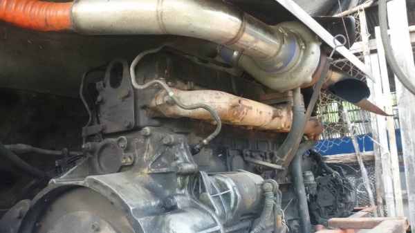 ขายด่วน ((รถเกี่ยวข้าว ไทยเจริญการช่าง รองกระสอบ