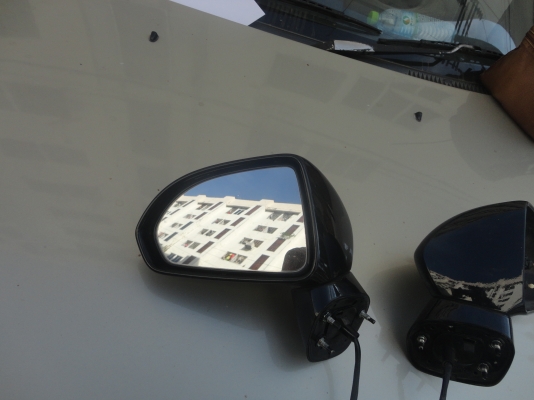 ขายไฟท้ายฮอนด้าแจ๊ส แลกระจกมองข้าง ขายไฟท้ายฮอนด้าแจ๊ส แลกระจกมองข้าง