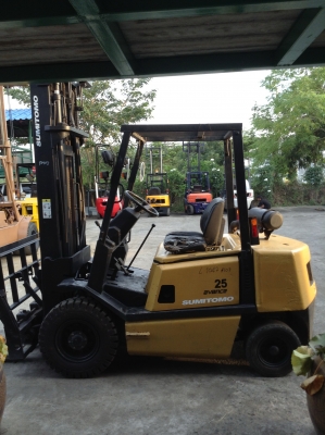 +++ ขายโฟล์คลิฟท์  SUMITOMO YALE  FD25  ขนาด 2.5  ตัน   ( รถนอก  5000  ชม.)   เครื่องยนต์ดีเซล   เสา  4 เมตร  ฮิ้งค์โฟลค์  เกียร์ธรรมดา งา 1,070  มม.  ยางตันครับ