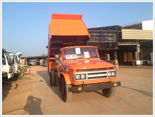 ถูกๆไปเลยคันนี้พร้อมวิ่งดินหินทราย เครื่อง 185 แรงม้าระบบน้ำมัน กระบะยาว 4.0 เมตร กว้างว 2.20 เมตร สูง 80 ซม กระบอกดั้มพ์ 6 ตัน ยาง 900 ขอบ 20 นิ้ว