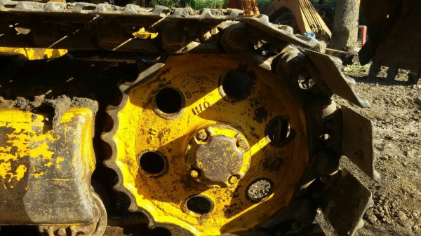 ขายKOMATSU PC 120-2 สภาพสวยพร้อมใช้ ราคาต่อรองได้ ติดต่อได้ที่คุณ อ๊อฟ พิจิตร 086-737-9991