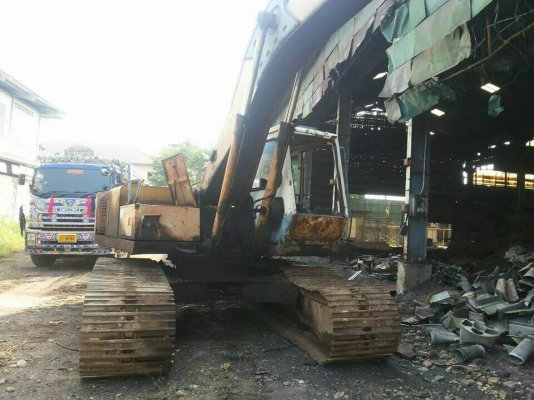 ขาย HYUUNDAI ROBEX2001 สภาพสวยพร้อมใช้ ราค่อรองได้ติดต่อได้ที่คุณ อ๊อฟ พิจิตร 086-737-9991