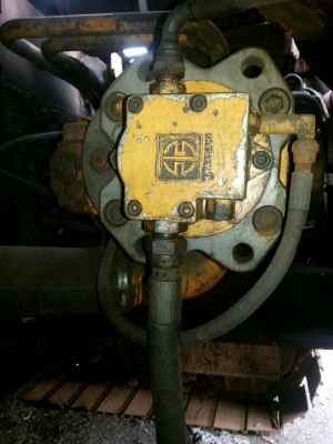 ขาย HYUUNDAI ROBEX2001 สภาพสวยพร้อมใช้ ราค่อรองได้ติดต่อได้ที่คุณ อ๊อฟ พิจิตร 086-737-9991